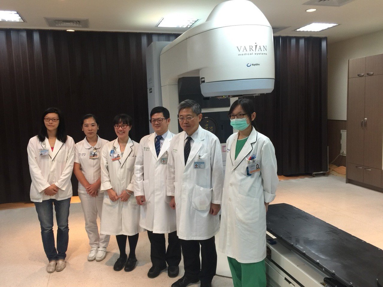 北港媽祖醫院不惜重資引進先進的銳速刀，成功治癒患者下咽癌。記者蔡維斌／攝影