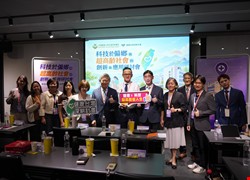 雲嘉偏鄉如何迎戰超高齡社會？跨域專家齊聚談AI、高齡科技與失智照護